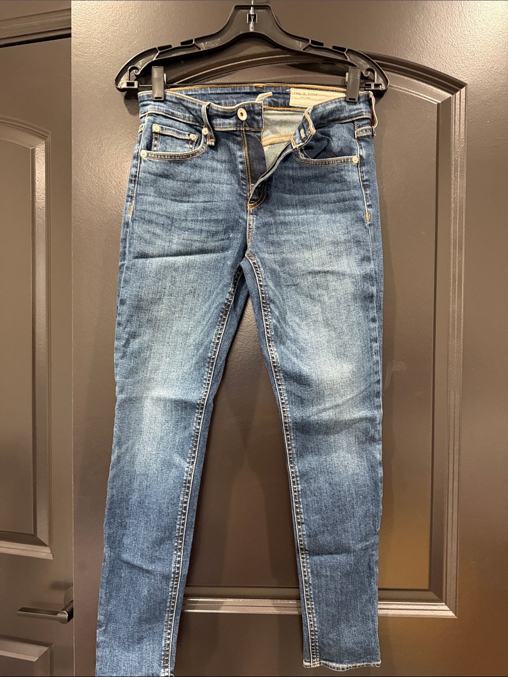 Rag & Bone Classic Medium Wash Women's Skinny Jeans
